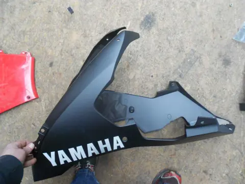 Cowl Left lower Yamaha YZF R1 2004 - 2006