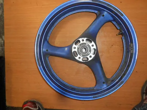 Front Wheel Suzuki GSX R 750 1992 - 1993