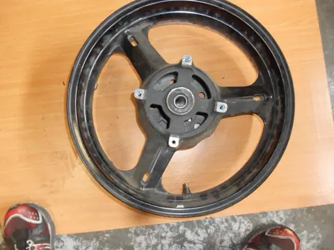 Rear wheel Suzuki DL 1000 V STROM 2005 - 2009 / 2002 - 2004