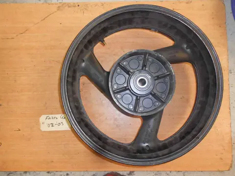 Rear wheel Yamaha FAZER 600 1998 - 2000 / 2001 - 2003