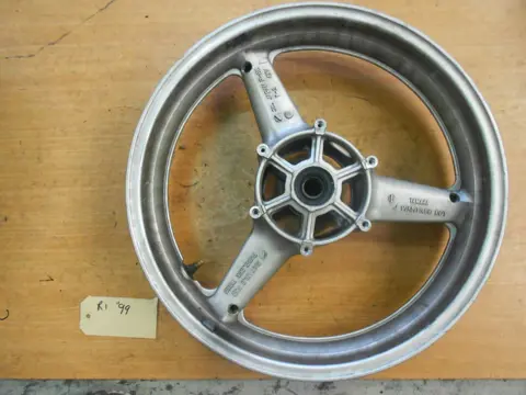 Front Wheel Yamaha YZF R1 1998 - 1999 / 2000 - 2001
