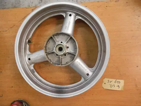 Rear wheel Suzuki SV 650 2003 - 2013