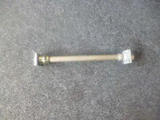 Rear axle Triumph Tiger 1050 2007 - 2010