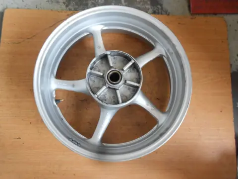 Rear wheel Yamaha FAZER 600 2004 - 2007