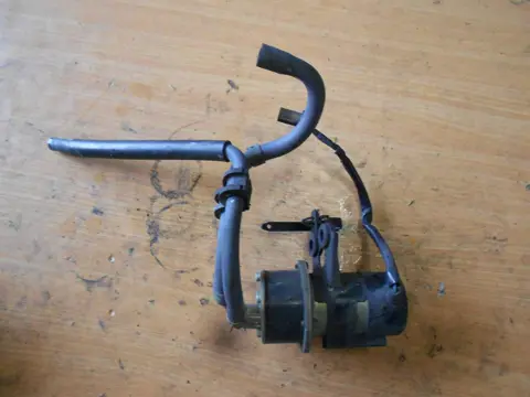 Fuel pump Yamaha YZF R6 1998 - 2002