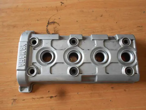Cylinder head cover Yamaha YZF R6 1998 - 2002