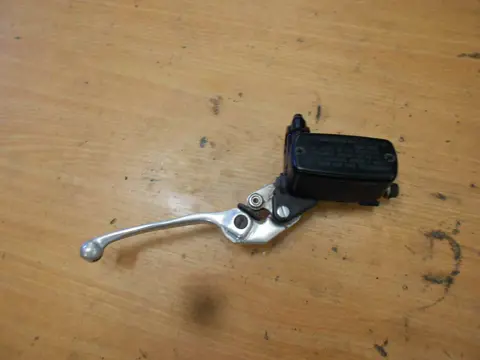 Front brake master cylinder  Honda VFR 800 I 2002 - 2013