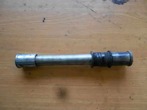 Axle front Kawasaki ZX 12 R 2000 - 2001