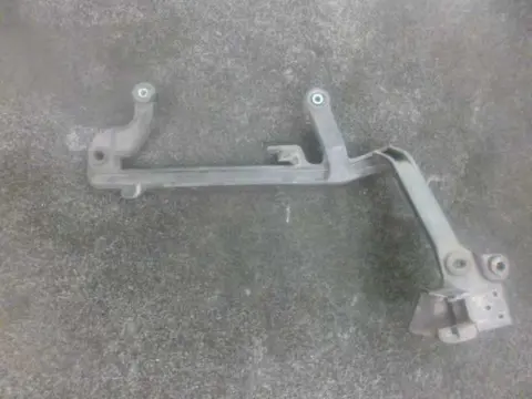 Suitcase bracket right Honda ST 1100 Pan European 1990 - 2001