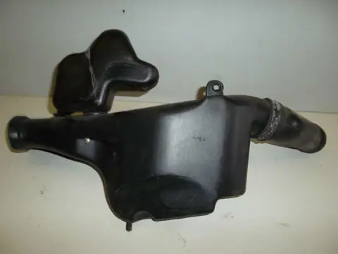Air intake left Kawasaki ZZR 1100 1993 - 2001