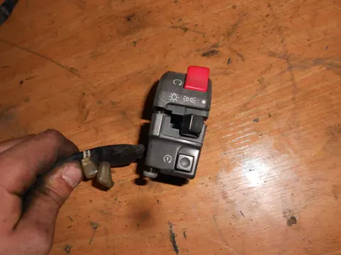 Handlebar switch assy Yamaha YZF R1 2000 - 2001