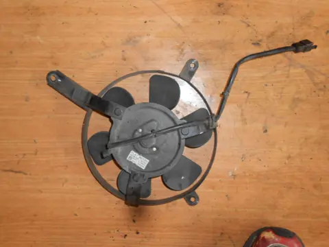 Fan Yamaha YZF R1 2000 - 2001