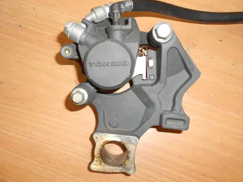 Rear brake caliper Suzuki GSX R 600 2006 - 2007