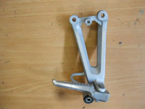Pillion step right Honda CBR 600 F 1999 - 2000