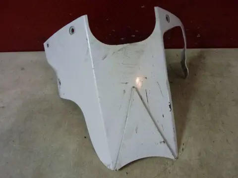 Cowl under Suzuki GSX R 750 1996 - 2000