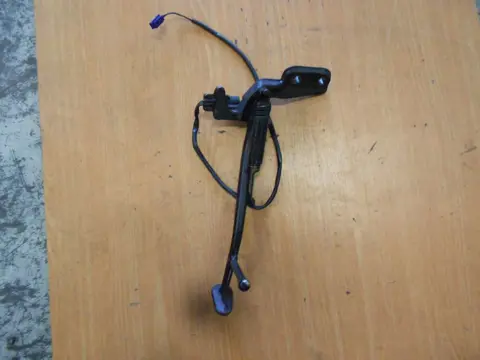 Side stand bar Yamaha FJR 1300 2003 - 2005