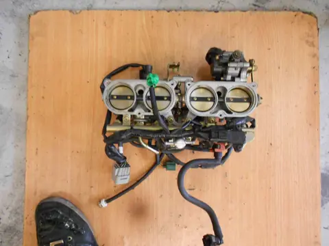 Throttle body Yamaha YZF R1 2004 - 2006