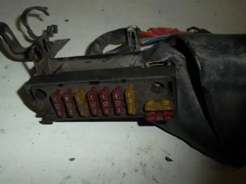 Fuse box Honda CBR 1000 F 1989 - 1992