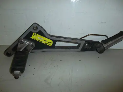 Main step holder Kawasaki GPZ 1000 1985 - 1990