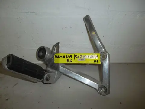 Pillion step right Yamaha FAZER 600 2001 - 2003