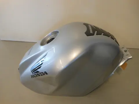 Fuel tank Honda VFR 800 I 2002 - 2013