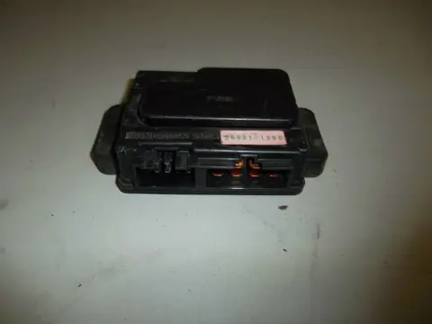 Fuse box Kawasaki ZX 6 R 1994 - 1997