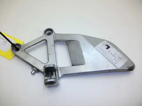 Main step holder left Honda VFR 750 1990 - 1993