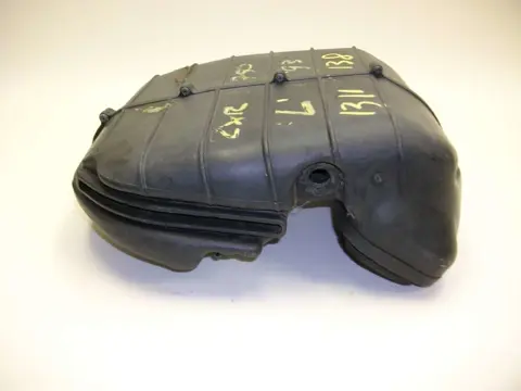 Air cleaner case Kawasaki ZXR 750 1993 - 1996