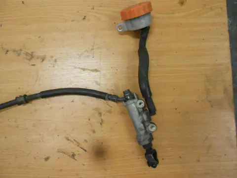 Rear brake master cylinder  Honda CBR 600 F 1991 - 1994