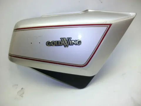 Cowl right small Honda Goldwing GL 1984 - 1987