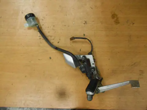 RECHTER SCHETSPLAAT Yamaha FJR 1300 2003 - 2005