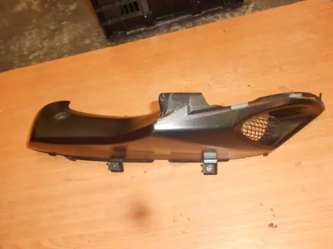 RECHTER SCHETSPLAAT Suzuki GSX R 1000 2005 - 2006