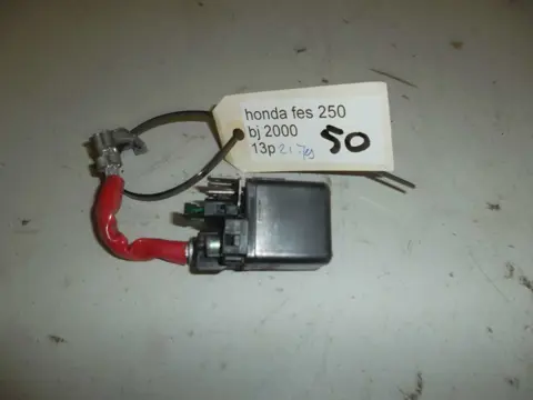 STARTMOTORRELAIS Honda Fes 250 1998 - 2004