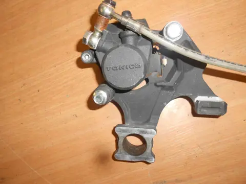 ACHTER REMKLAUW Suzuki GSX R 750 2008 - 2010