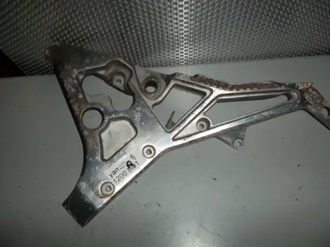 RECHTER SCHETSPLAAT Yamaha FJ 1200 1990 - 1993