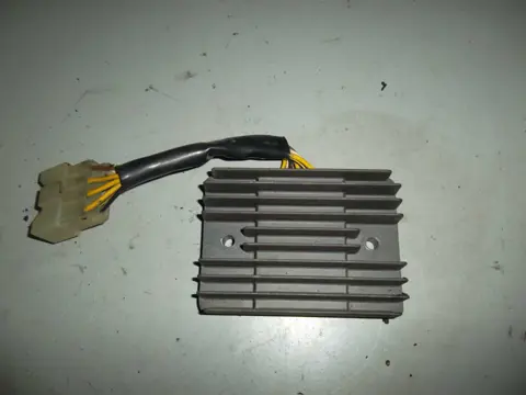 SPANNINGSREGELAAR Kawasaki ZX 9 R 1998 - 1999