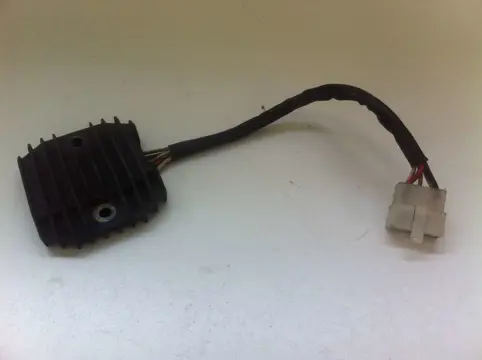 Regulator rectifier  Yamaha FAZER 600 1998 - 2000