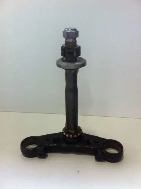 Steering stem Yamaha FAZER 600 1998 - 2000
