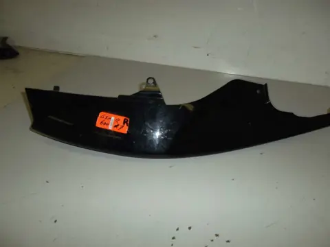 RECHTER ACHTERKANT Suzuki GSX R 600 2006 - 2007