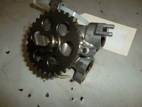 OLIEPOMP Yamaha YZF R6 1998 - 2002