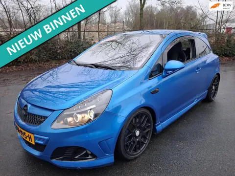 Opel Corsa 1.6-16V T OPC NETTE AUTO RIJDT EN SCHAKELT GOED