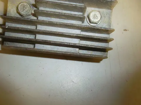 SPANNINGSREGELAAR Kawasaki GPZ 750 1984 - 1988