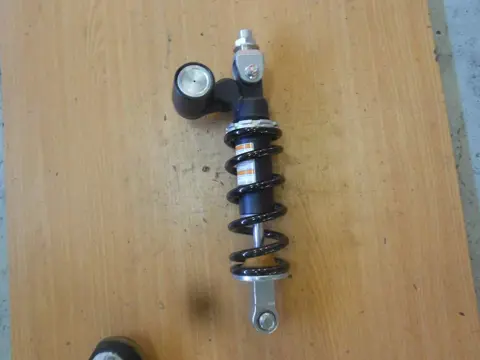 ACHTER SCHOKBREKER Suzuki GSX R 750 2011 - 2012