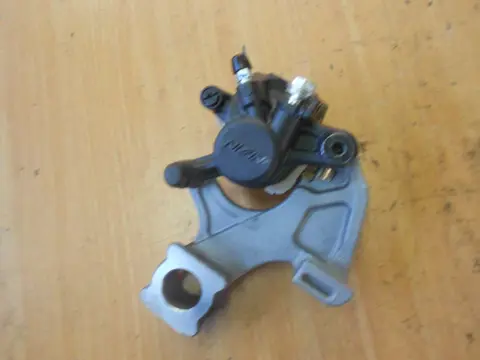 ACHTER REMKLAUW Suzuki GSX R 750 2011 - 2012