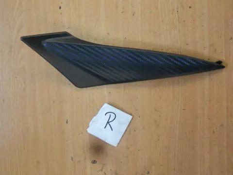 RECHTER ZIJKUIP KLEIN Suzuki GSX R 750 2011 - 2012