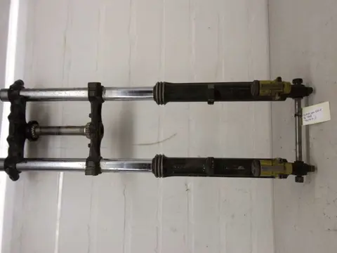 VOORPOTEN COMPLEET Suzuki GSX 550 EF 1982 - 1989