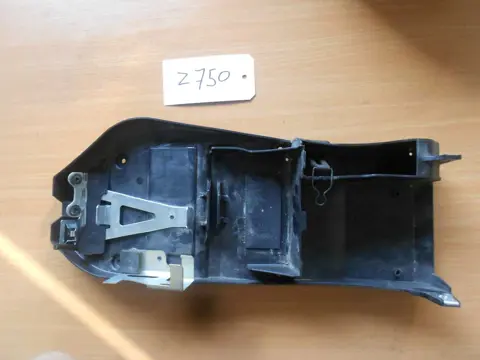 ACCUBAK Kawasaki Z 750 2007 - 2010