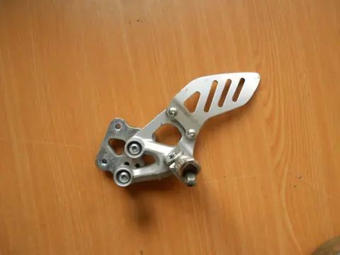 LINKER SCHETSPLAAT Suzuki GSX R 750 2006 - 2007
