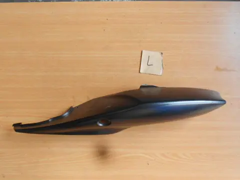 LINKER ACHTERKANT Suzuki GSX R 750 2006 - 2007