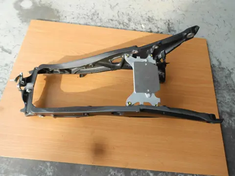 ACHTER SUBFRAME Honda VFR 1200 2010 - 2013
